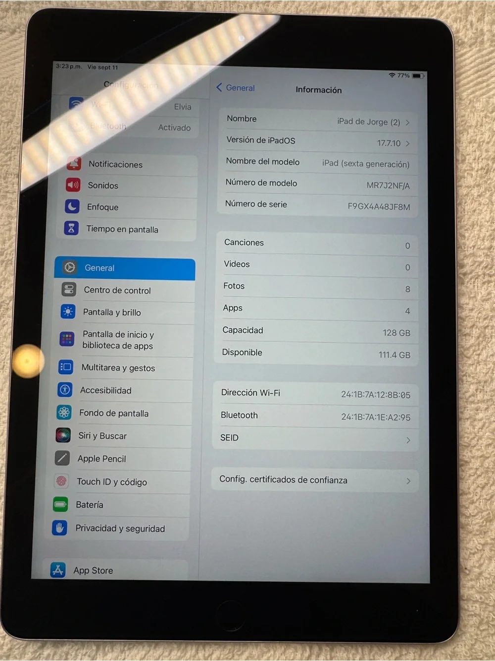 Apple iPad 9.7